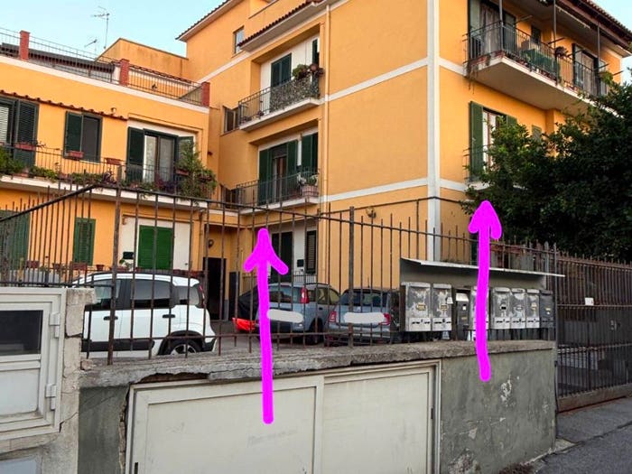 Appartamento quadrilocale in vendita in Via Scipione Brandolini, Procida