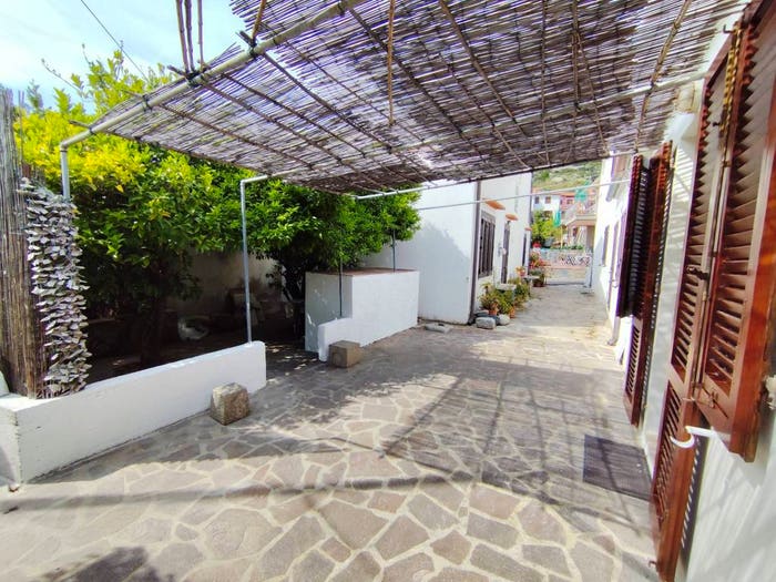 Appartamento trilocale in vendita in Via del Passatoio, Pomonte, Marciana