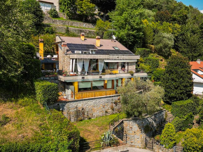 Casa con 5 locali in vendita in Villongo