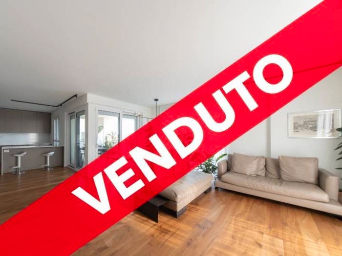 Appartamento quadrilocale in vendita in Via Carlo Ilarione Petitti, Portello Parco Vittoria, Milano