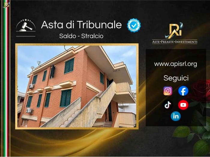 Appartamento quadrilocale in vendita in Prima traversa di Specchi del Sole, Rodi Garganico