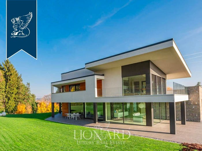 Casa con 6 locali in vendita in Mozzo