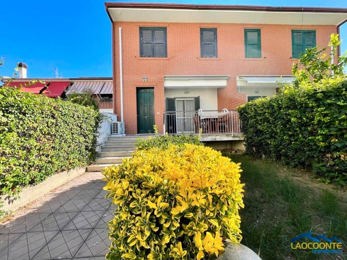 Casa con 6 locali in vendita in Via dei Cardi, Centro, Sperlonga