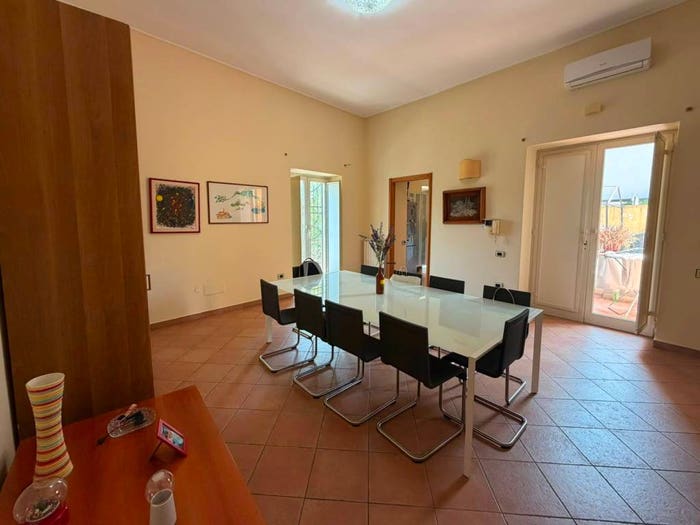 Appartamento con 5 locali in vendita in Via Santonastaso, Ercole, Caserta