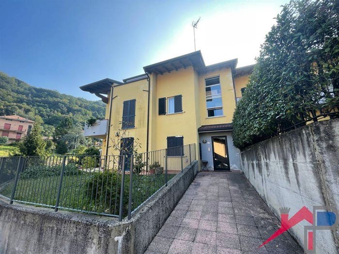 Appartamento trilocale in vendita in Torre de' Busi
