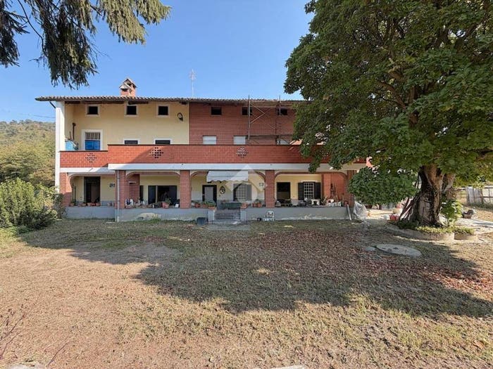 Casa con 6 locali in vendita in Via Ivrea, Borgomasino