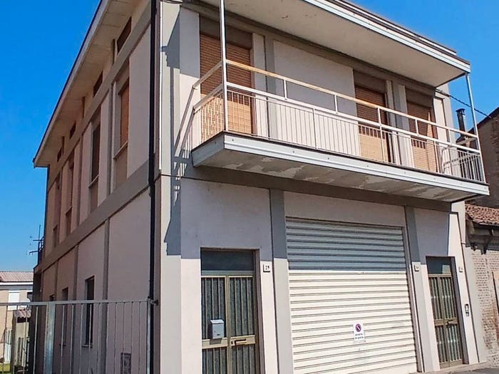 Appartamento quadrilocale in vendita in Via Emilia, Centro, Broni