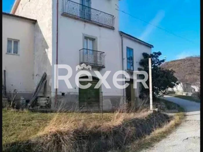 Casa con 6 locali in vendita in Contrada Marangoni, Agnone
