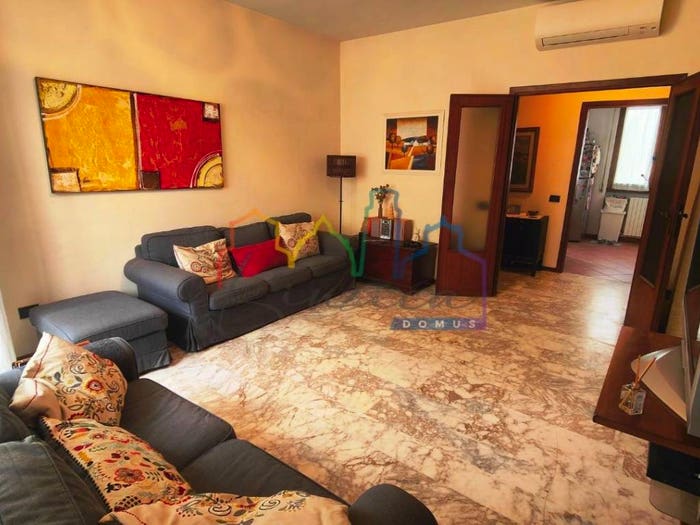 Appartamento con 5 locali in vendita in Via Pasquale Landi, Landi, Pisa