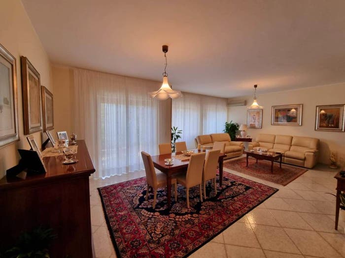 Appartamento con 5 locali in vendita in Via Cagna, Amsicora, Cagliari