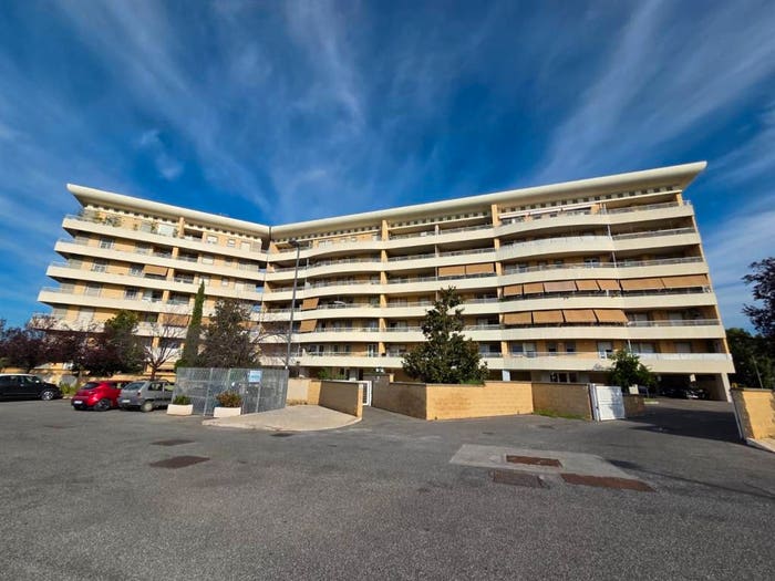 Appartamento trilocale in vendita in Via Eduardo De Filippo, Guardapasso, Aprilia