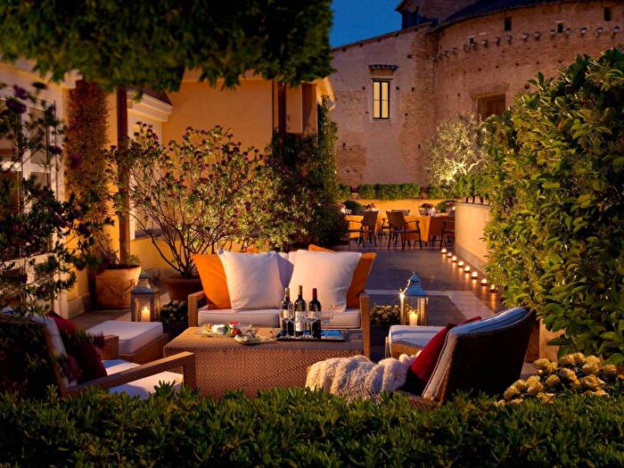 Casa con 6 locali in vendita in Via dei Condotti, Spagna, Roma