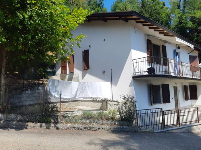 Casa con 5 locali in vendita in Strada Mozzano, Mozzano, Neviano degli Arduini