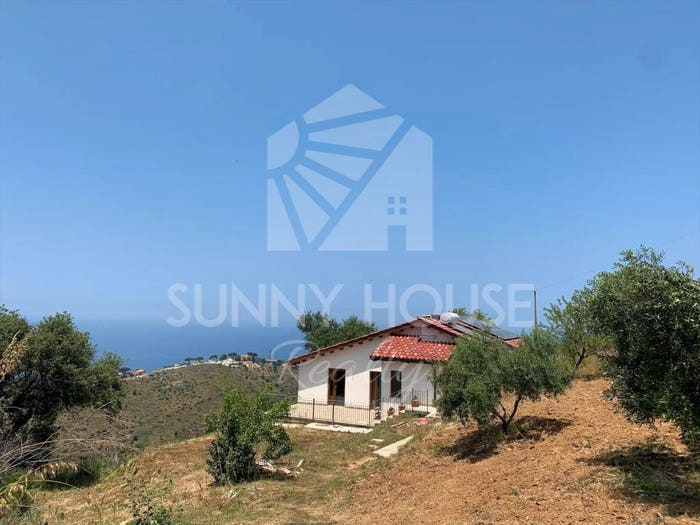 Casa trilocale in vendita in Via Monte, Cefalù