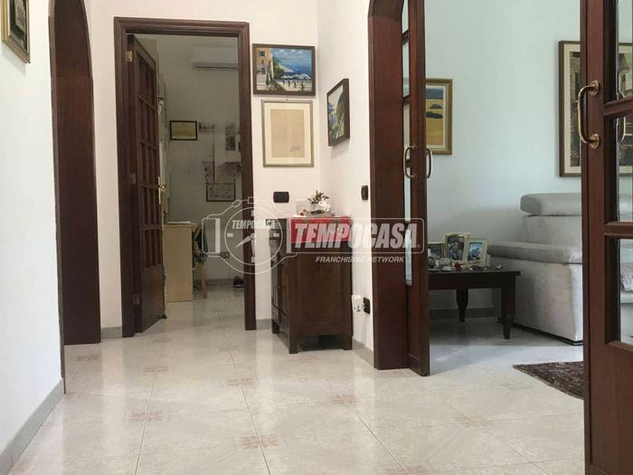 Appartamento trilocale in vendita in Viale Regina Elena, Giostra, Messina