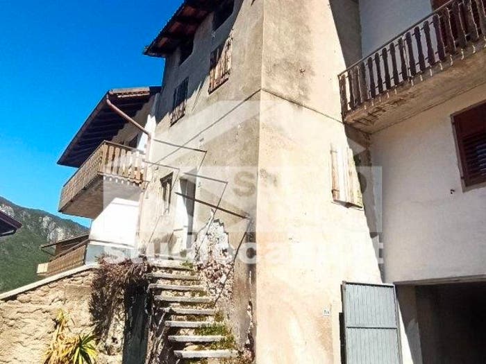 Casa monolocale in vendita in Via Santuario, Ala