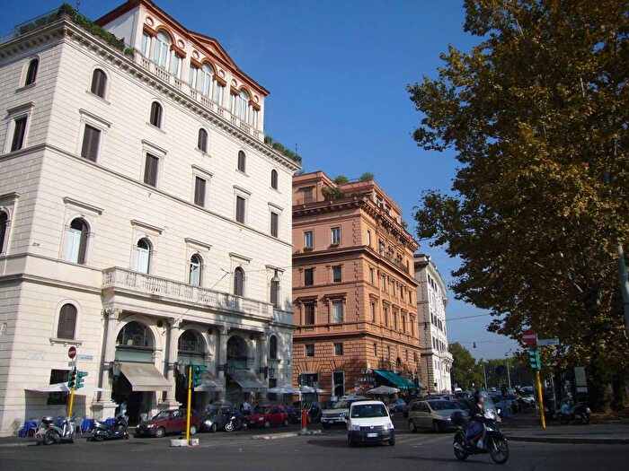 Appartamento quadrilocale in vendita in Vicolo della Campana, Montecitorio, Roma
