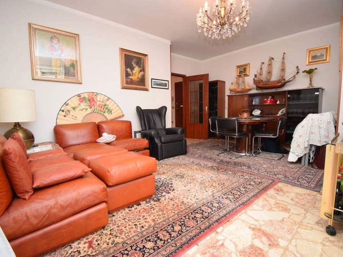Appartamento quadrilocale in vendita in Via Marzabotto, Centro, Salsomaggiore Terme