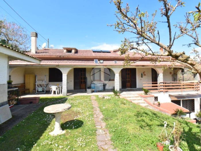 Casa con 6 locali in vendita in Contrada Palombe, Agropoli