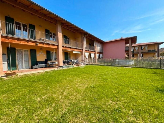 Appartamento trilocale in vendita in Via villanuova, Villa Pedergnano, Erbusco