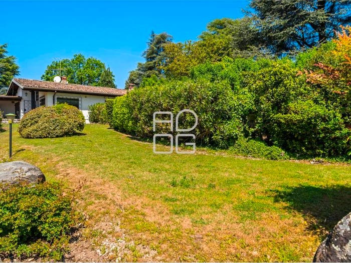 Casa con 6 locali in vendita in Via Dante Alighieri, Villaggio Dante Alighieri, Padenghe sul Garda