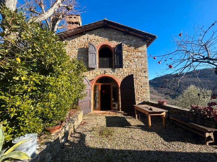 Casa con 5 locali in vendita in Via della Villa, Pontassieve