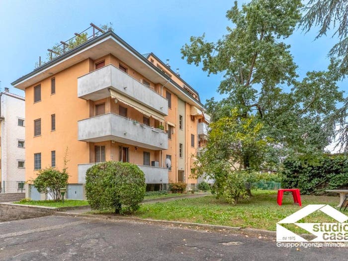 Appartamento con 5 locali in vendita in provinciale sant'angelo, Centro, Cerro al Lambro