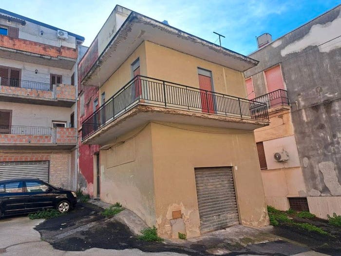 Casa trilocale in vendita in Piazza Scienza E Lavoro, Lentini