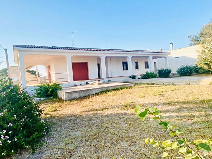 Casa con 7 locali in vendita in Via Salvatore Fitto, Porto Cesareo