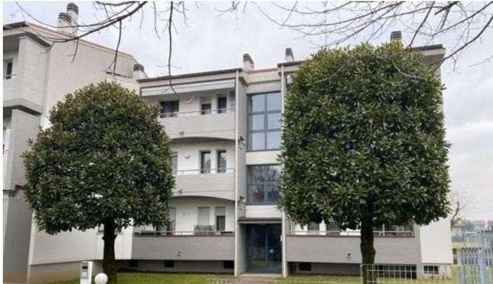 Appartamento con 5 locali in vendita in Via dei pradelli, Brembate