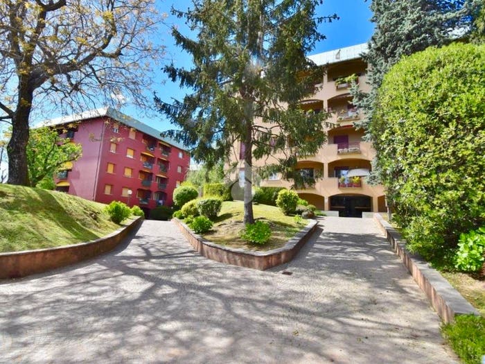 Appartamento trilocale in vendita in Via G Mazzini, Centro, Appiano Gentile