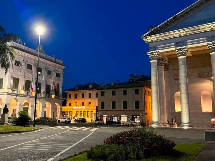Appartamento trilocale in vendita in via Federico Delpino, Centro Storico, Chiavari