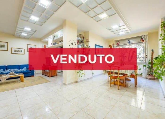 Appartamento quadrilocale in vendita in Via dei Colli della Serpentara, Serpentara, Roma