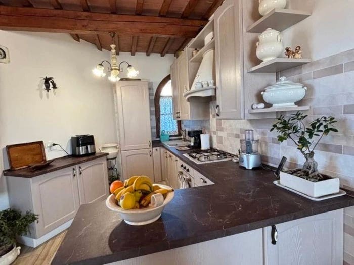 Appartamento quadrilocale in vendita in Via Viottole, Massarosa Paese, Massarosa