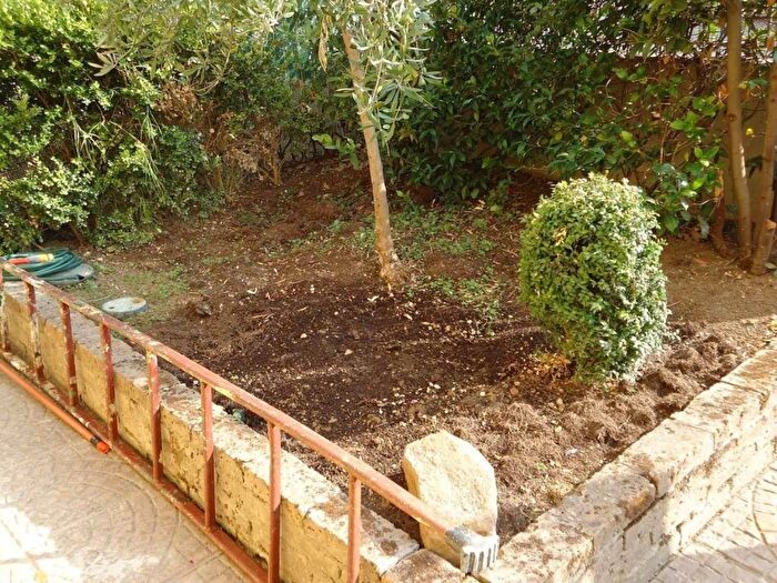 Appartamento trilocale in vendita in Via Lago Maggiore snc, Villa Ceccolini, Pesaro