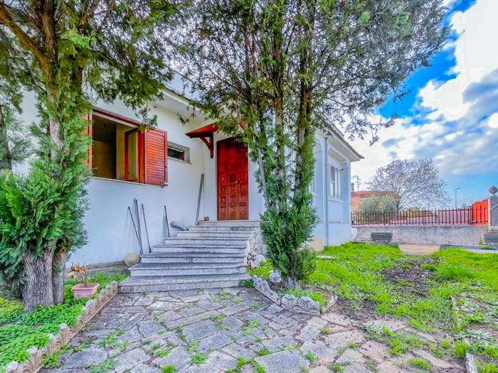 Casa con 5 locali in vendita in Via Crati, Cogna, Aprilia