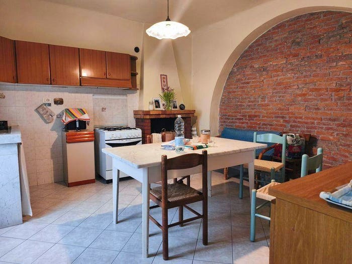 Casa con 6 locali in vendita in Colombiera Molicciara, Castelnuovo Magra