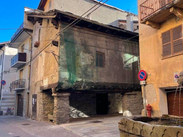 Casa con 5 locali in vendita in Via Vittorio Emanuele II, Centro, Chiomonte