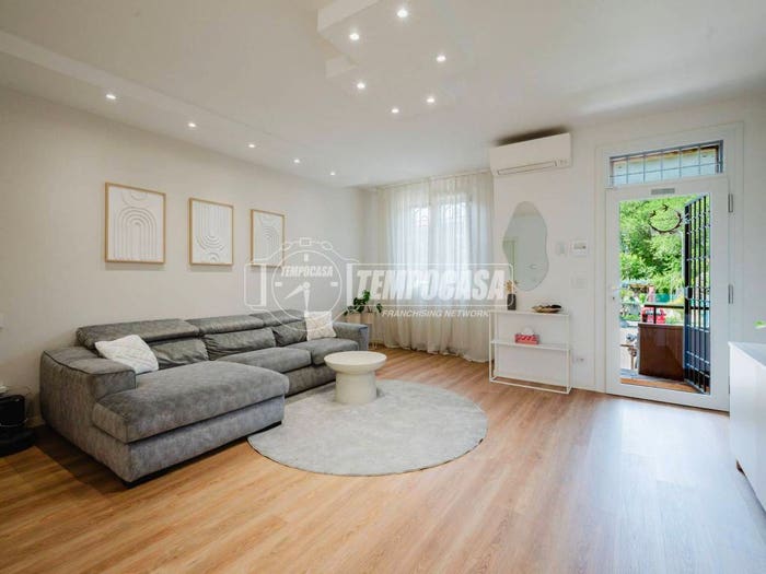 Casa con 5 locali in vendita in Via degli Olmi, Fiesso, Castenaso