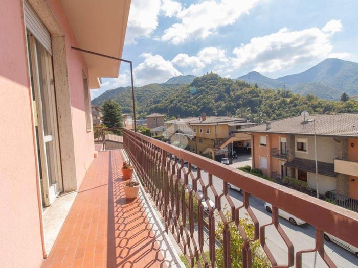 Appartamento trilocale in vendita in Via Ventotto maggio, San Sebastiano, Lumezzane