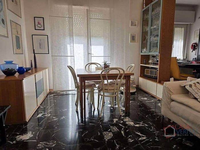 Appartamento quadrilocale in vendita in Via Tagliamento, Adriatico, Ancona