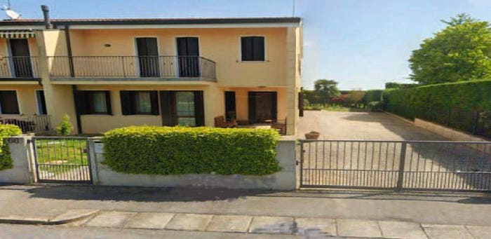 Casa trilocale in vendita in Via Monsignor Liviero, Centro, Agna