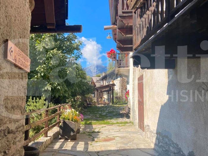 Appartamento quadrilocale in vendita in Borgata Gleise, Bardonecchia