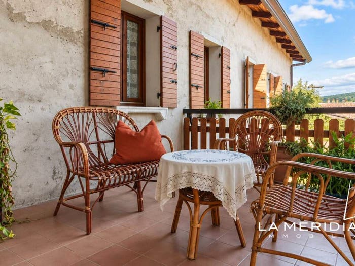 Casa con 6 locali in vendita in Nervesa della Battaglia