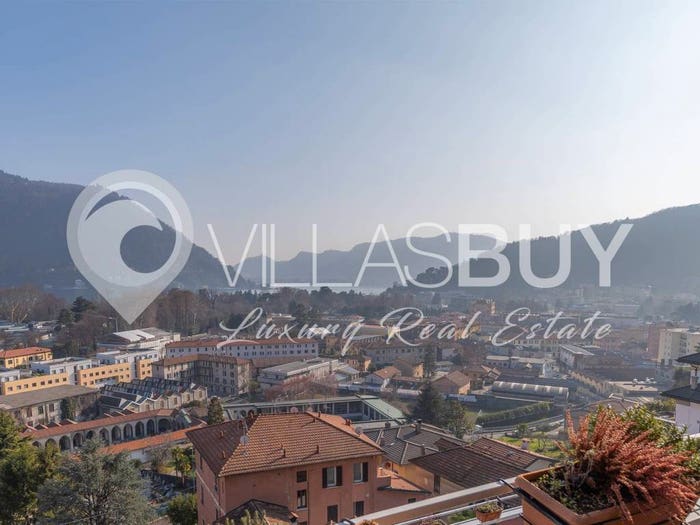 Appartamento trilocale in vendita in Cernobbio