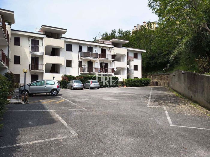 Appartamento trilocale in vendita in Contrada Castromurro, Centro, Belvedere Marittimo