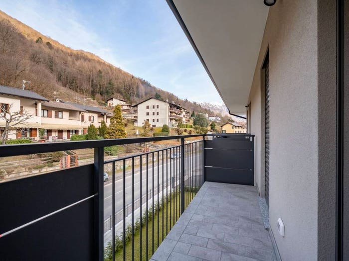 Appartamento trilocale in vendita in Via Provinciale, Centro, Primaluna