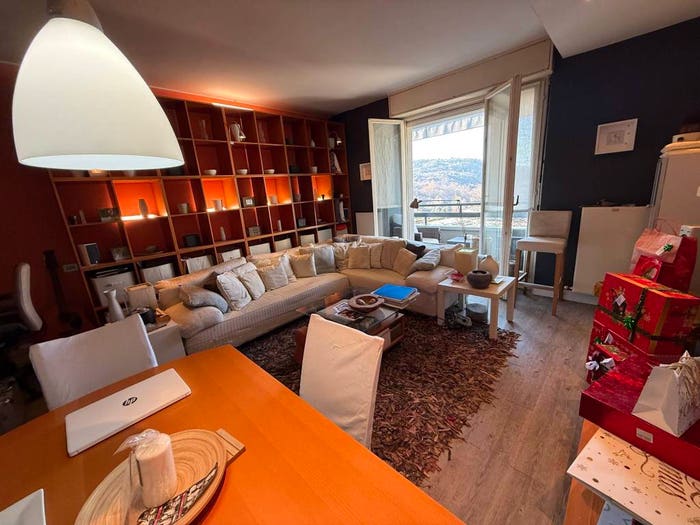 Appartamento trilocale in vendita in Via Montorfano, Lipomo