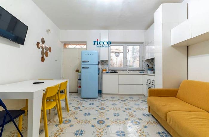 Appartamento quadrilocale in vendita in Via Armando Diaz, Centro, Camerota