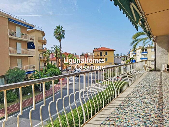 Appartamento con 6 locali in vendita in Corso Europa, Centro, Bordighera